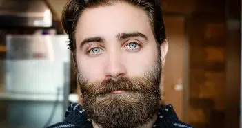 Comment appliquer un baume à barbe ?