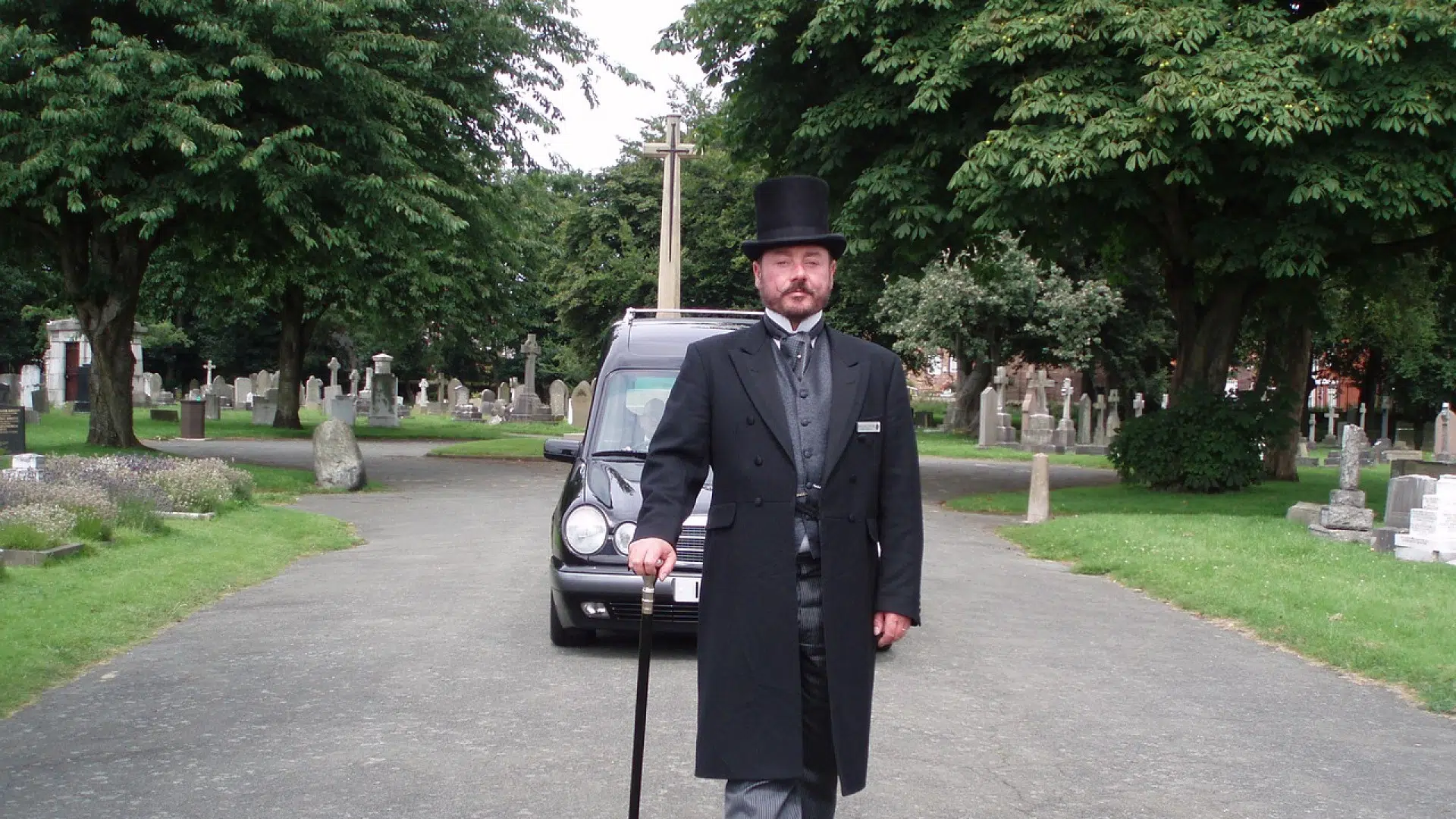 Pourquoi faut-il faire appel à un professionnel de pompes funèbres ?